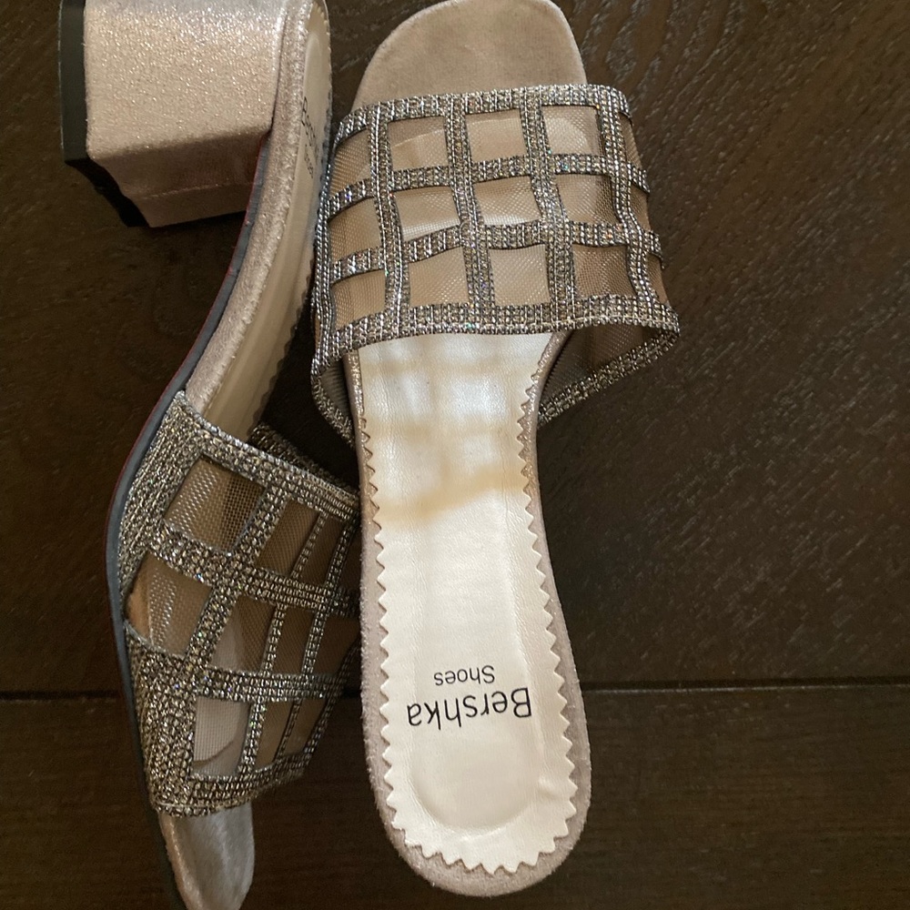 Sandals size 37